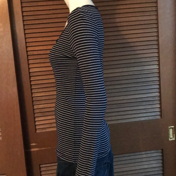 J Crew long-sleeve Top - Picture 4 of 5